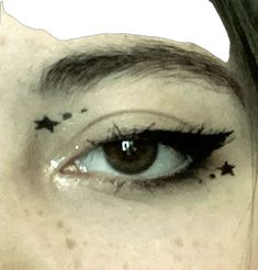 Punk Makeup, Cute Eye Makeup, Halloween Makeup Inspiration, Star Makeup, Cool Makeup Looks