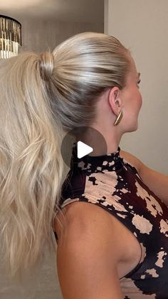 Easy Updo Hair, Updo Hair Tutorial, Ponytail Easy, Updo Ponytail, Kathleen Post, Voluminous Ponytail, Outfit Links, Easy Updo, Easy Updos