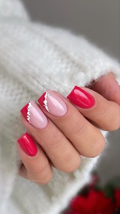 Discover 30 must-see winter nails that are taking over Pinterest this year! From festive Christmas nails and chic Christmas gel nails to easy Xmas nails perfect for the season, find your new favorite look. Explore gorgeous winter nails acrylic, creative winter nail art, and simple Christmas nails acrylic. Whether you're into dipped nails, stick on nails, or French tip press on nails, these designs will give you endless nagel inspo and nagel tips! Red Christmas Nail Designs 2024, Ballet Nails