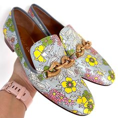 Tory Burch Light Blue Wallpaper Floral Horsebit Jessa Leather Loafers Size 7.5 Excellent Condition, Comes With Dustbag, No Box. Light Blue With Floral Print Stacked Heel 0.8” Like New Condition Blue Wallpaper Floral, Light Blue Wallpaper, Wallpaper Floral, Box Light, Blue Wallpaper, Blue Wallpapers, Tory Burch Shoes, Stacked Heel, Leather Loafers