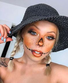 Scarecrow Makeup Ideas, Simple Scarecrow, All Black Halloween Costume, Maquillage Halloween Simple, Makeup Clown