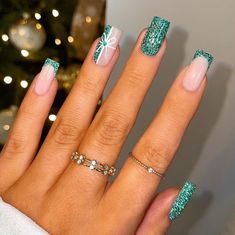 Xmas Nail Designs, December Nails, Nail Colors Winter, Christmas Nails Easy, Christmas Gel Nails, Short Square Nails, Christmas Nails Acrylic