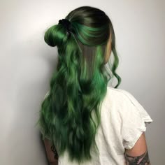 Green Hair Color, Blonde Dye, Split Dyed Hair, Chop Recipes