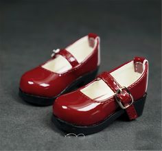 Doll Shoes Size: 1/3 size SIZE- 7.2CM inner length, 2.9CM inner width! 1/4 size SIZE- inner length 6CM, inner width 2.4CM! 1/6 size SIZE- 4.5CM inner length, 2.1CM inner width!   The above dimensions are used parts, not the sole length Must have small feet, narrow feet, and low instep wear Please check whether the size of the shoes suit for your doll's feet before order it. Thanks! Noted: Only for the doll shoes,not include the doll and other accessories! Due to the display screen and shooting light, the picture and the real object will have a little color difference. If you mind, please do not buy. Student Shoes, Princess Shoes, Doll Wigs, Smart Doll, Bjd Doll, Casual Sport Shoes, Doll Hair, Doll Shoes, Shoes Leather