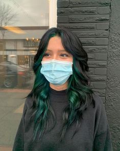 Dark Green Hair, Green Hair Dye, Hair Color Underneath, Hair Color Streaks, Hair Streaks, Dyed Hair Inspiration, Pretty Hair Color, Hair Makeover, Dye My Hair