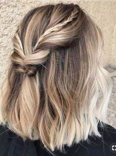 Festival Hairstyles, Thick Hair Styles Medium, Short Braids, Hair 2018, Peinados Fáciles Para Cabello Corto, Festival Hair