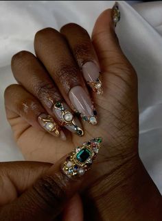 Gold Embellished Nails, 3d Bling Nails, Royalty Nails Aesthetic, Tulum Nails Design, Colorful Jewel Nails, Jewelry Nails Design, Colorful 3d Nails, Extra Gold Nails, Cool Stiletto Nails