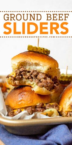 Get ready for these oven baked ground beef sliders! They're an easy appetizer idea in just 30 minutes. Hearty and cheesy, they're a Super Bowl party food idea everyone will enjoy! Put this ground beef burger recipe on your game day menu! Cheesy Sliders, Sliders For A Crowd, Sliders Recipes Beef, Hamburger Sliders, Beef Sandwich Recipes, Burger Recipes Beef