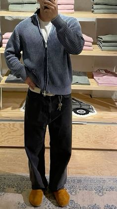 How I Would Dress My Boyfriend, Japandi Mens Fashion, Model Off Duty Outfits Men, Mens Baggy Streetwear, Skater Streetwear Men, Mens Basics Wardrobe, Boyfriend Fashion Men, Men’s Instagram Ideas, Men Fits Summer