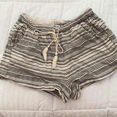 Nwot! Casual Cheap Intimates With Built-in Shorts, Cheap Intimates With Built-in Shorts, Infinite Money, Gray 4-way Stretch Shorts, Gray Cotton Activewear With Built-in Shorts, Abercrombie And Fitch Shorts, Abercrombie Fitch, Gray White, Womens Shorts