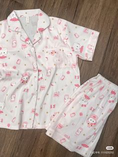 Comfy Pajamas, Pajama Fashion, Sleepwear Fashion, Cute Pajama Sets, Pajama Outfits, Fashion Top Outfits, Style Korea, Pajamas Comfy