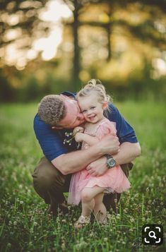 Cute Family Photos, Toddler Photoshoot, Family Portrait Poses, Toddler Photos