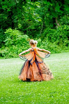 "Orange Monarch Butterfly Tutu Dress Set This gorgeous colorful orange with black tulle on an unlined orange crochet top! Wings and antenna headband are included with this tutu dress. Wear with a butterfly Halloween costume, use a photo prop, birthday party outfit, or just for play! Wings and hair clip can be added through the drop down menu. Adult size is made as the skirt only. Full dresses are not available in adult size. Please note - wing size remains the same no matter what size dress is o Halloween Costumes For Girls 6-8, Butterfly Custome Halloween, Butterfly Costume Toddler, Fairy Dress Kids, Toddler Halloween Costumes Girl, Toddler Butterfly Costume, Butterfly Costume Kids, Girls Butterfly Costume, Dnd Wedding