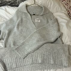 Really Cute Sweater From American Eagle. Never Worn. Cute Sweater, Cute Sweaters, Colorful Sweaters, American Eagle Outfitters, American Eagle, Sweaters For Women, V Neck, Grey, Women Shopping