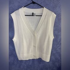 White Vest Never Worn H&m Casual Summer Outerwear, White Vest, H&m Jackets, Vest White, H&m, Color White, Jackets & Coats, Jackets For Women, Women Shopping