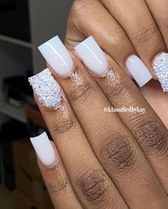 Nut White Nails Acrylic With Design Short, Acrylic Nails For 12-14, Birthday Nails Short Simple, Short Acrylic Nails Square With Rhinestones, Short White Nails Diamonds, Short White Acrylic Nail Designs, Nail Ideas Square White, Cute Nails For 14th Birthday, Plain White Nails With Glitter