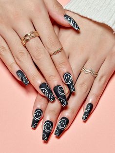 Weird Nails, Smile Nails, Project Notebook, Nails Length, Fake Nails Designs, Black Acrylic Nails, Punk Nails, Goth Nails, Acrylic Nails Coffin Short