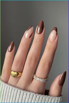 Decorating your nails for fall is a delightful way to embrace the spirit of the season. The warm colors and themes make it a fun experience. I enjoy picking a design from the list and showing it to a nail artist. Seeing these ideas come to life is amazing. Fall nail art is a creative way to celebrate the season and show off your unique style! #fallnails #autumnnails #nailart #naildesigns #nailinspiration #nailgoals #nailtrends#nailstyle #nail #nailsfall #fallnaildesigns #fallnail #fallnails Brown Nail Arts, Kutek Disney, Brown Nails Design, Simple Fall Nails, November Nails, Cute Nails For Fall, Smink Inspiration, Blush Nails