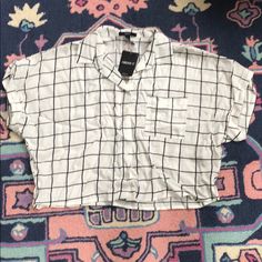 Brand New. Button Down Blouse Crop Top. Tags Still Attached, Never Worn. Blouse Crop Top, Blouse Crop, Crop Top Blouse, Button Down Blouse, Forever 21 Tops, Button Downs, Forever 21, Checks, Crop Top