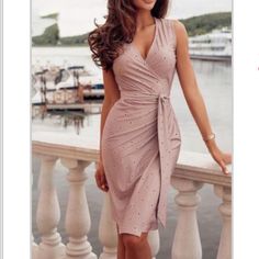 Blush/Pink Dotted, Short Sleeve, Above The Knee Wrap Dress. Emerging Designers Fashion, 2017 Fashion Trends, Summer Fashion Dresses, Fashion Tips For Women, Fashion 2017, Elegant Outfit, Modest Fashion, Casual Dresses For Women, Fashion Prints