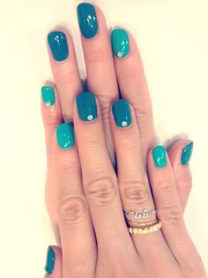 Turquoise medley. Nail Story, Nail Options, Es Nails, Nails Shape, Pedicure Ideas, Nagel Tips, Finger Nails