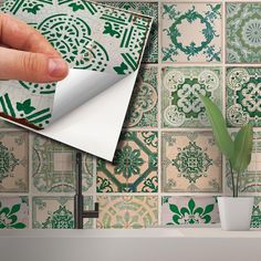 Green pattern of azulejo was inspired by the vintage Spain tile art. Victorian Tile, Faux Tiles, Blue Backsplash, Bad Set, Diy Tile, Tile Stickers, Tile Decals