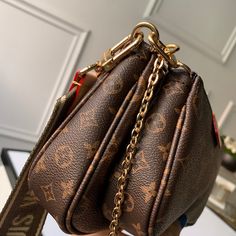 Size: 24cm*13cm*4.5cm OR 19.5cm*11cm*4cm It comes with Dust box, Care manual, Tag, and Paper bag. Real Louis Vuitton, Louis Vuitton Multi Pochette, Vuitton Bag, Louis Vuitton Speedy Bag, Monogram Canvas, Satchel Bags, Cowhide Leather, Louis Vuitton Damier, Louis Vuitton Monogram