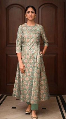 Silk Kurti Designs, Mrunal Thakur, Long Gown Design, Churidar Designs, Long Kurti Designs, Kurta Neck Design