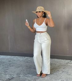 Vacation Outfits Classy Chic, Belize Outfits Summer, White Day Party Outfit, Lunch Date Outfit Casual Classy Summer, Outfit For Cruise Caribbean For Women, Mothers Day Outfit Ideas Spring, Classy Summer Outfits Black Women, Over Sized Button Up Shirt Outfit, Chic Summer Outfits Black Women