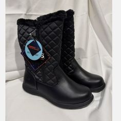 New Totes Waterproof Women Boots Jade Black Women's Size 6m Thermolite Waterproof Double Zip Winter Snow Boots Faux Fur Lined Totes Boots, Red Puffer, Waterproof Winter Boots, Fur Lined Boots, Winter Snow Boots, Black Faux Fur, Winter Boots Women, Winter Snow, Womens Tote