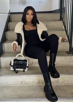 Going Out Outfits Winter London, Casual Fits Winter, Fall Outfits 2023 Leggings, Chic Baddie Outfits, Zara Outfit 2022 Fall, Fashion Nova Winter Outfits, Sweater Thigh High Boots, Autumn Outfits Black Women, Fall Dinner Outfit Classy