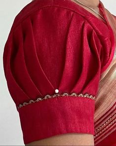 simple elegant design Neck And Sleeves Designs For Blouse, Wedding Saree Blouse Designs Simple, Blouse Aari Work Simple, Designer Hands For Blouses, Designer Blouse Sleeves Pattern, Blouse Designs Hand Design, Blouse Designs For Sarees Latest, Working Blouse Designs, Blouse Necklines Indian