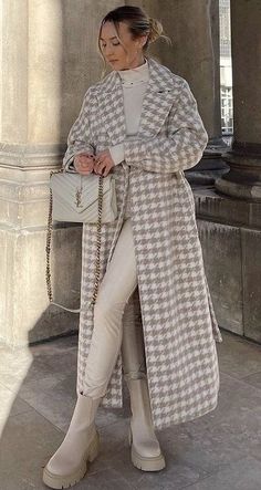 Stile Hijab, Skirt Tulle, White Boots, Modest Fashion Outfits, Looks Chic, Mode Inspiration, Outfit Casual