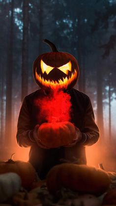 Halloween Imagem, Pelottava Halloween, Helloween Wallpaper, Scary Halloween Pumpkins, Wallpaper Samsung, Pumpkin Mask, Labu Halloween, Pink Pumpkin, Shotting Photo