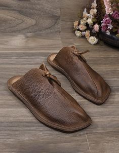 Features: 
 Gender: Female 
 Item:Retro Slippers 
 Main Material: Cowhide 
 Heel Type: Wedge/Platform 
 Upper: Cow Leather 
 Heel Height: Low (1-3cm) 
 Season:Spring/ Fall 
 Closure Type: Slip-on 
 Color:Coffee 
 Size:35-40 Leather Slippers For Men, Zapatos Mary Jane, Funky Shoes, Slippers For Women, Slippers Women, Barefoot Shoes, Leather Slippers, Leather Shoes Men, Women Sandals