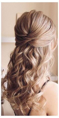 Golden Blonde Hair Color, Bridemaids Hairstyles, Half Up Wedding Hair, Wedding Hair Half, Mother Of The Bride Hair, Bridesmaid Hair Makeup, Simple Wedding Hairstyles, Wedding Hair Inspiration, Wedding Hair Down