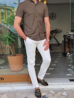 🔥 NEW COLLECTİON Collection : SPRİNG / SUMMER - 21 Product : Slim-Fit with self-patterned button collar with short sleeve shirt khakiColor code : KHAKİ Available Size : S-M-L-XL-XXL-3XLShirt material : %100 Polyamide Machine washable : No Fitting : slim-fit Remarks : Dry Clean Only Package included : Shirt Short Button Up Shirt Outfit Men, Mens Fashion Broad Shoulders, Formal Short Sleeve Shirt Men, Mens Cocktail Attire Wedding Summer, Male Dinner Outfit, Semi Casual Wedding Attire Guest Men, Casual Wedding Guest Outfit Men, Men Dinner Outfit Night Casual, Summer Dinner Outfit Men