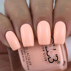 Nail Shellac Colors, Apricot Nail Color, Peach Nail Color Gel, Nails Vacation Beach, Peach Nail Polish Colors, Hot Summer Nails 2023, Solid Color Summer Nails, August Colors Nails, Peachy Pink Nails