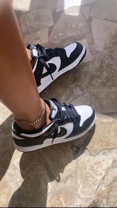 Trendy Shoes Sneakers, Nike Shoes Girls, Jordan Shoes Girls, All Nike Shoes, Cute Nike Shoes, Hype Shoes, Cute Nikes