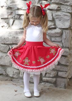 Girls Christmas Dress Pattern, Poodle Skirt Pattern, Girls Poodle Skirt, Girls Skirt Patterns, Bows Dress, Dress Twirl, Circle Skirt Pattern, Applique Skirt, Circle Skirt Dress