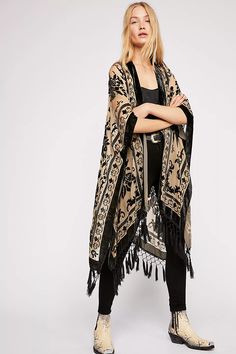 Nightbird Burnout Kimono | Free People Bohemian Schick, Mode Kimono, Sheer Kimono, Looks Street Style, Mode Inspo, Fashion Mode, Mode Inspiration, Kimono Fashion, Look Cool