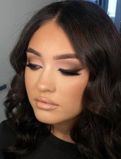 Eyeshadow Black Dress, Formal Makeup Looks Black Dress, Natural Glam Makeup Brown Eyes Prom, Soft Glam Hooded Eye Makeup, Eyeshadow Look For Black Dress, Black Bridesmaid Dress Makeup, Date Night Black Dress Makeup, Makeup Looks For Brown Dress, Formal Event Makeup Brown Eyes