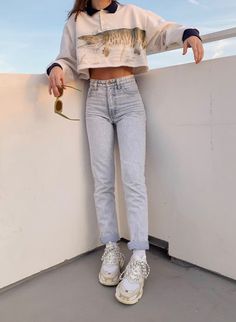 VSCO - vscooutfits Emma Chamberlain Outfits, Mum Jeans, Emma Chamberlain, Jenner Outfits, Fit Ideas, Fit Inspo, Looks Vintage, Retro Outfits, Fashion Killa