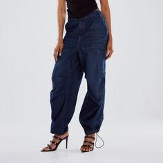 H&M Denim Parachute Pant Jeans Dark Blue Sizes S, M, L Available Nwt Parachute Jeans, Flowy Summer Pants, H&m Trousers, Parachute Pant, Pant Jeans, White Cargo Pants, Ankle Pants Women, High Waisted Dress Pants, Houndstooth Pants