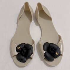 Bought It In Los Angeles. Never Wore These. New Without Box. Size 38 Fits 7 & 7.5 Elegant Open Toe Jelly Sandals For Vacation, Elegant Beige Beach Flats, Chic Jelly Sandals For Vacation, Chic Ankle Strap Jelly Sandals For Vacation, Chic Flat Heel Jelly Sandals For Vacation, Chic Open Toe Jelly Sandals For Vacation, Chic Open Toe Jelly Sandals For Beach, Elegant Flat Jelly Sandals For Vacation, Chic Beige Flats For The Beach