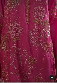 Embroidery Boutique, Kaftan Designs, Bridal Applique, Geometric Fashion, Designer Kurti Patterns, Embroidery On Kurtis, Kurti Embroidery Design