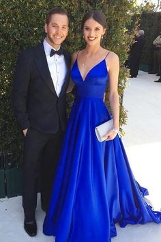 Dresses School Dance, Royal Blue Prom Dress, Prom Dresses Long Blue, Royal Blue Prom, Simple Prom Dress Long, Blue Prom Dress, Winter Formal Dresses, Dress Graduation, Royal Blue Prom Dresses