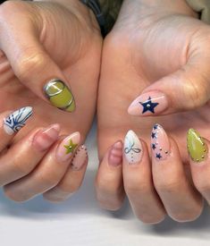 #funkynaildesigns #funnails #bownails #chromenailart #nailinstagram #naildesign #naildesignideas Nail Ideas Shiny, Music Inspired Nails, Nails With Silver Design, Cmiygl Nails, Short Fun Nails, Nail Designs Fairycore, Fairycore Nail Art, Short Round Nail Designs, Trippy Almond Nails Designs