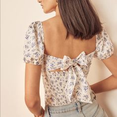 Purchased For A Special Event That Got Cancelled. New With Tags. Absolutely Gorgeous Top With Bow Detail In Back. Sold Out Online. Please No Lowball Offers! Tags: Puff Sleeve, Tie-Back, Floral Print, Gracie Print, Wilfred Free, Babaton, Asos, Zara, Revolve, Reformation, Aritzia, Preppy, Cottage Core, Bridgerton, Sweetheart Neckline, Corset, Nikita Áo Crop Top, Cottagecore Fashion, Zero Tolerance, Smart Technology, Mode Chic, Girly Outfits, Looks Vintage, Mode Outfits, Feel Confident