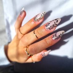 Nail art Greek Mythology Inspired Nails, Goddess Nails Square, Greek Mythology Nail Art, Greek Inspo Nails, Greek Style Acrylic Nails, Greek Mythology Nails, Bruja Nails, Greek Nail Art Goddesses, Greek Inspired Nails